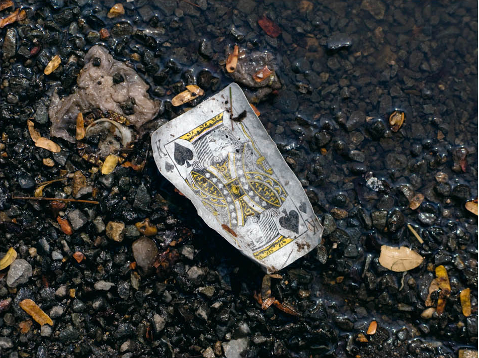King-of-Spades---Discarded---Tim-Etchells---Photo-Work-2010---Image-Courtesy-of-the-Artist-72dpi